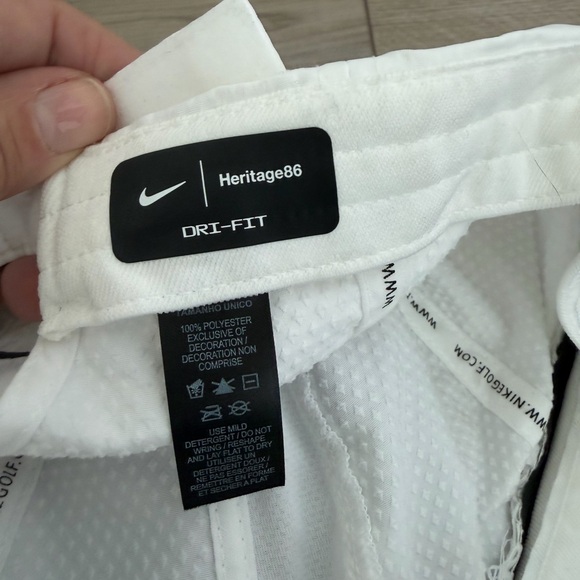 Nike Heritage86 White Dri-FIT Cap. unisex adult cap NWT - Picture 3 of 6